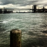 Brooklyn Bridge with chummy bridges
